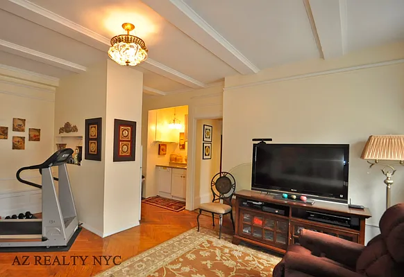 Rented by FirstService Realty (legacy) | media 30