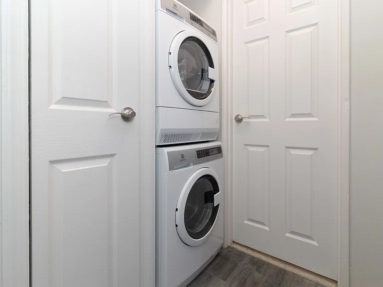 Washer/Dryer in-unit*