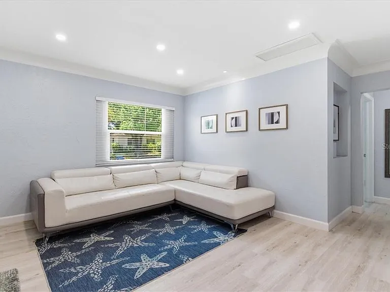 1009 Chester Dr — Photo 22