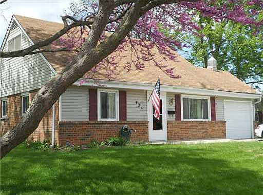 1st image of 924 Falmouth Ave