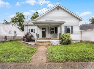 393 S 2nd St, Livingston, IL