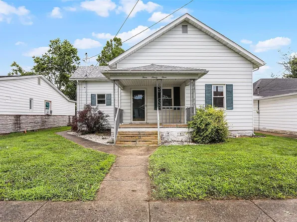 393 S 2nd St, Livingston, IL 62058