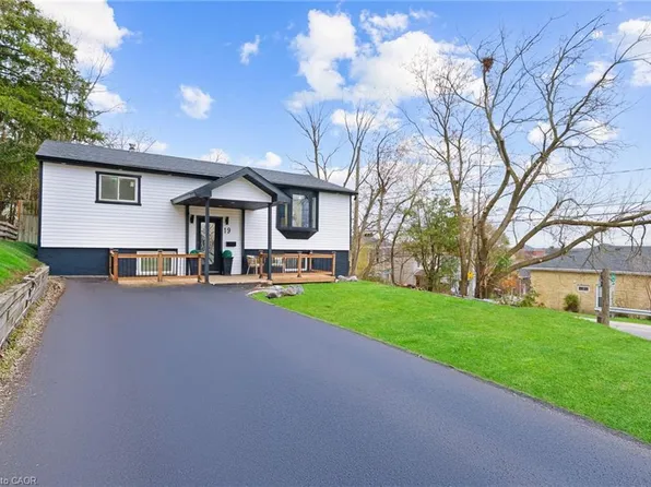 19 Broad St, Brantford, ON N3R 7E1