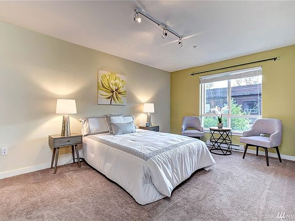 4th image of 815 5th Ave N #211