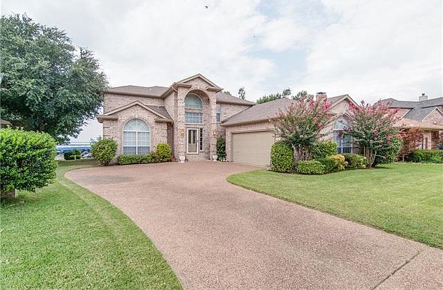 1st image of 303 Harbor Landing Dr