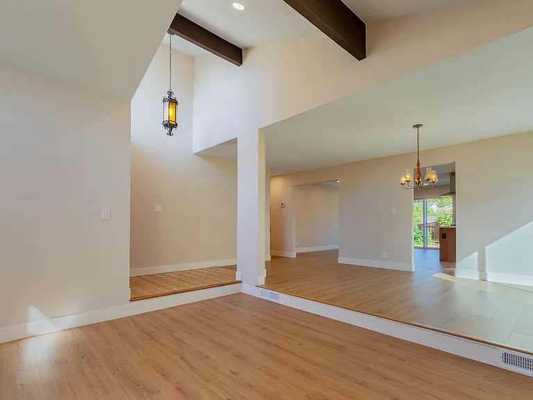 1236 Isengard Dr — Photo 6
