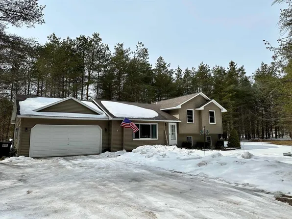 8850 N Reynolds Rd, Traverse City, MI 49684