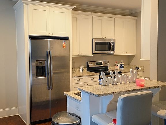 5th image of 205 Stirrup Ln