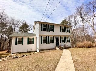 392 Gardiner Rd, Richmond, RI 02892