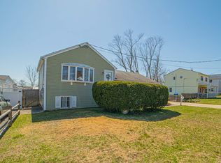244 16th St, West Babylon, NY 11704