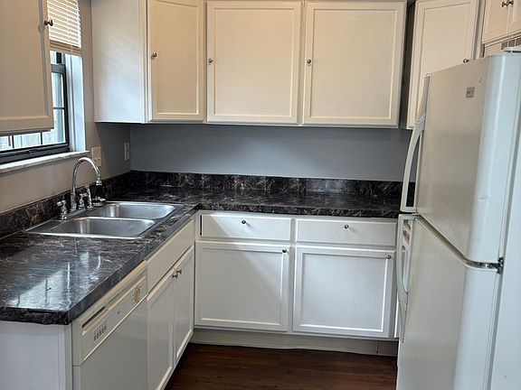 5th image of 1094 Farmlane Dr #10