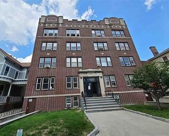 1st image of 64-68 Sherman Pl #2