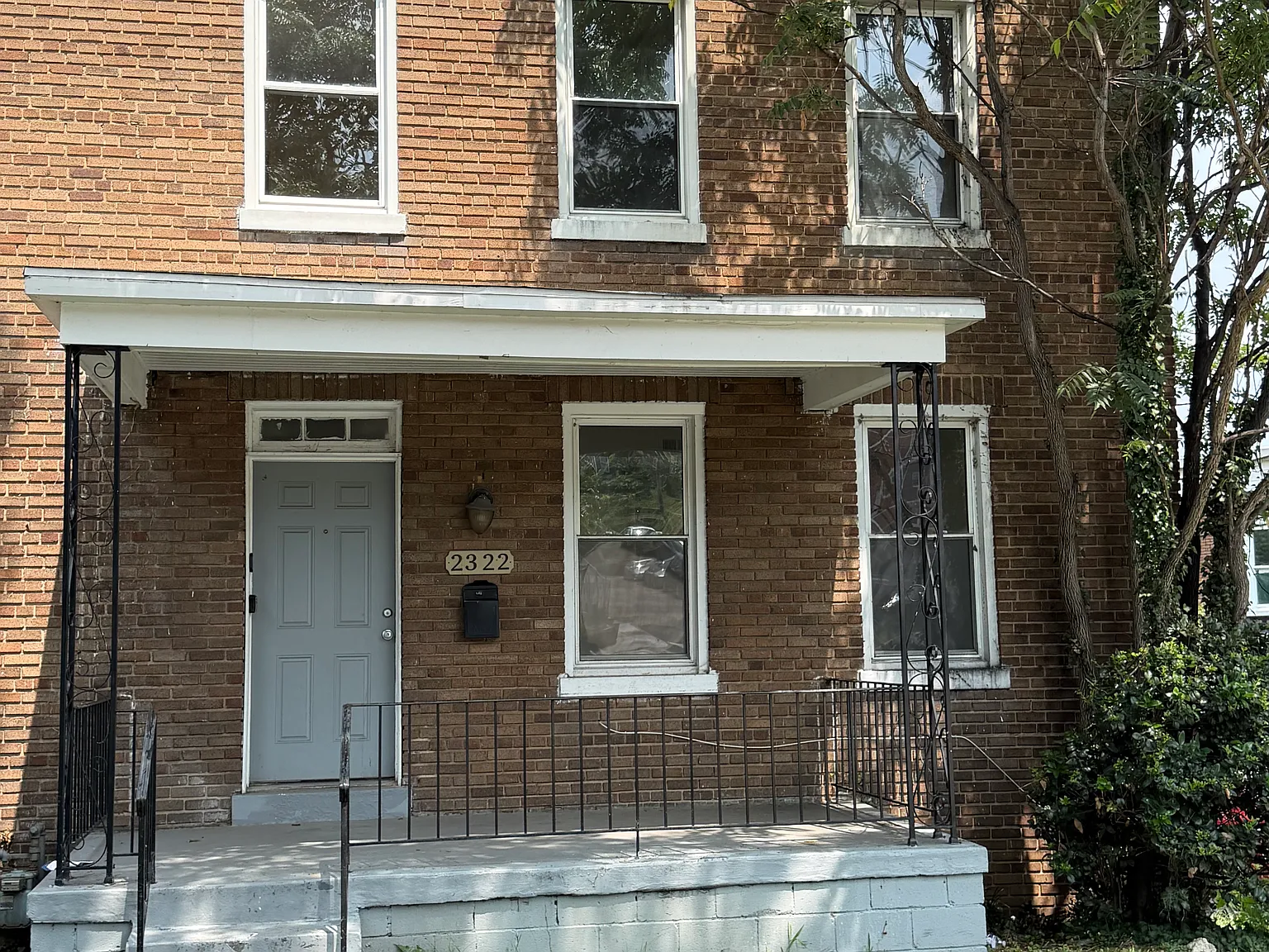 4 bed, 1854 sqft, $4,950 — Photo 1