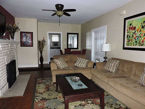 5th image of 1446 Ocean Ave #3