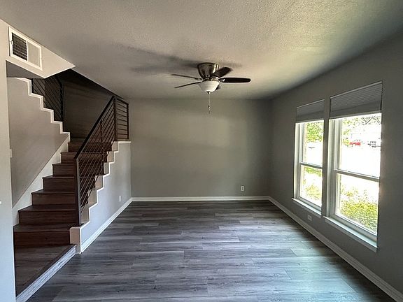 2nd image of 3223 Castledale Dr #N/A