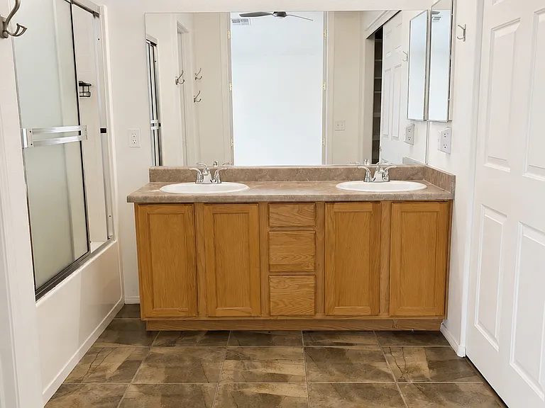 10401 Rising Harbor Ave — Photo 11