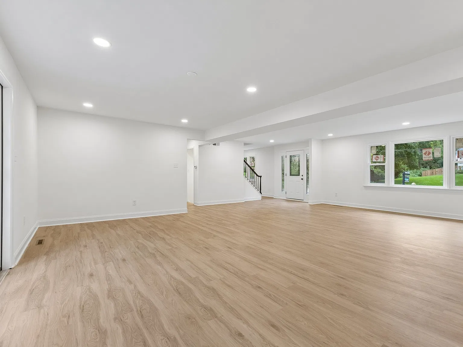5 bed, 3580 sqft, $5,000 — Photo 4