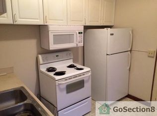 225 8th St, Elyria, OH 44035