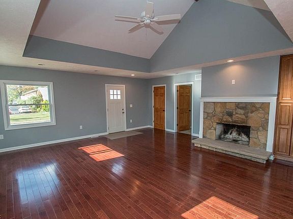 2nd image of 31502 Orchard Ave