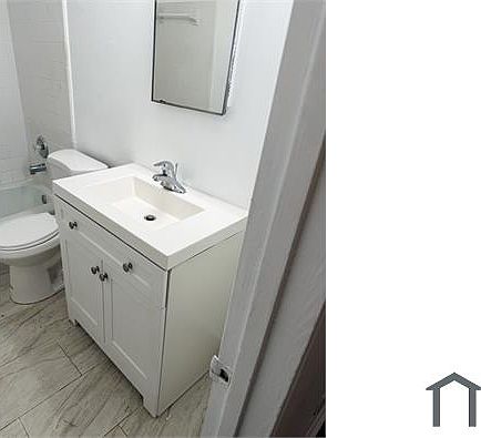 5th image of 510 W Blue Heron Blvd #3