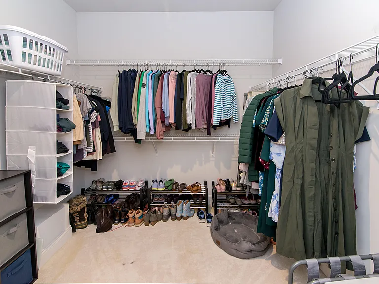 2544 Oxford Cir — Photo 24
