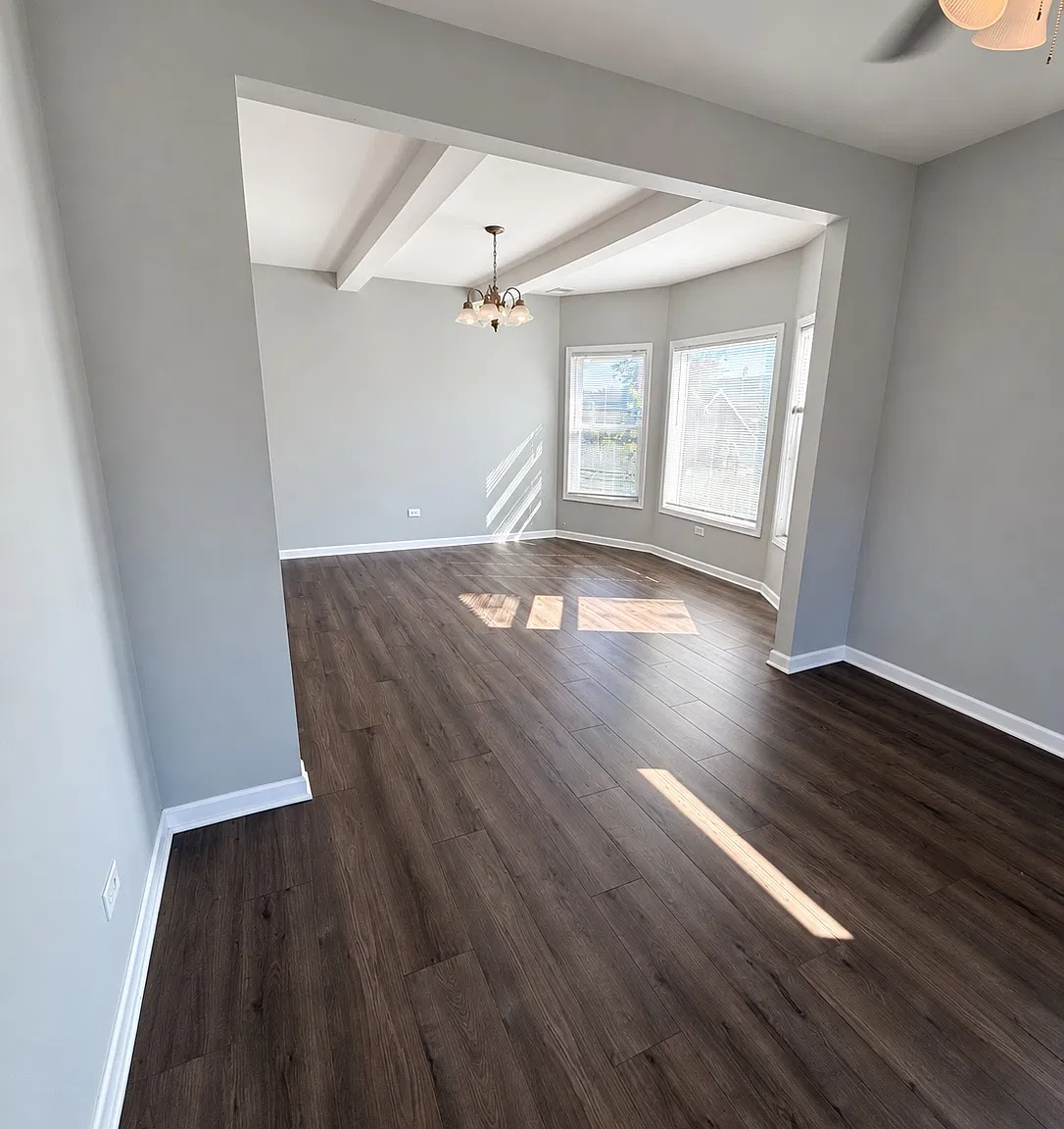3 bed, 1200 sqft, $1,950 — Photo 2