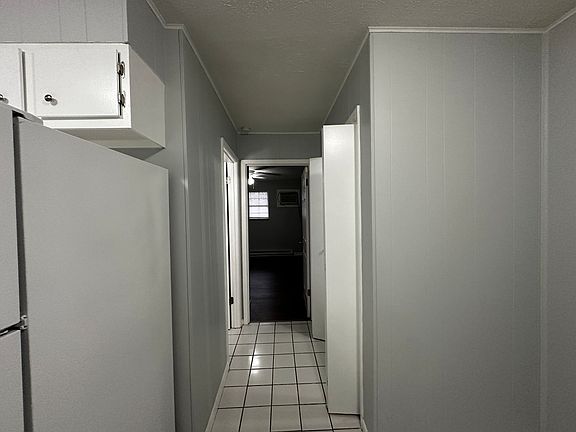 5th image of 3408 Maple Ave APT 17