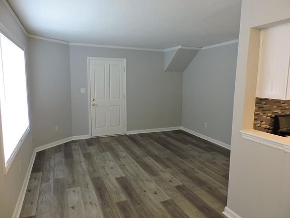 4th image of 2700 N St #1