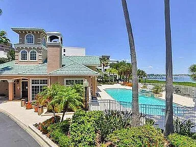 4205 Bay Club Cir — Photo 3