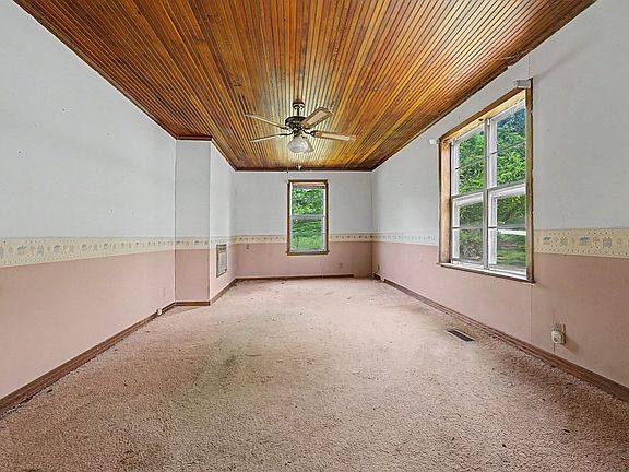 3rd image of 1755 Hawkins Crawford Rd