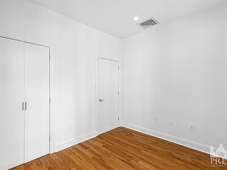 331 E 81st St #2R — Photo 7