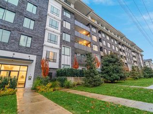 13623 81a Ave #407, Surrey, BC V3W3E2