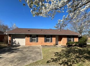 100 Viola Ct, Raeford, NC 28376