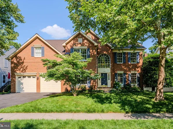 1355 Tunwell Stable Ct, Reston, VA 20194