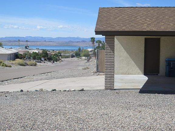 3rd image of 801 Empress Dr