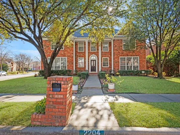 2204 Yaupon Dr, Irving, TX 75063