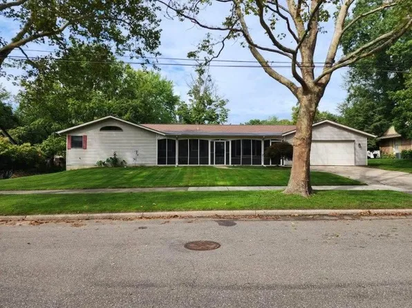 131 Sorrento Dr, Holland, MI 49423