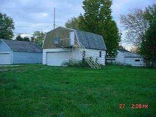 2nd image of 102 S East St
