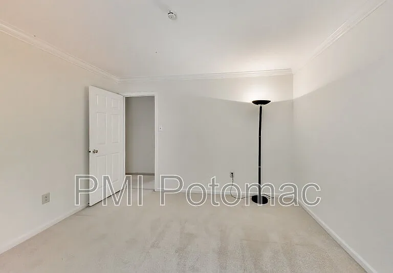 14672 Brougham Way — Photo 45