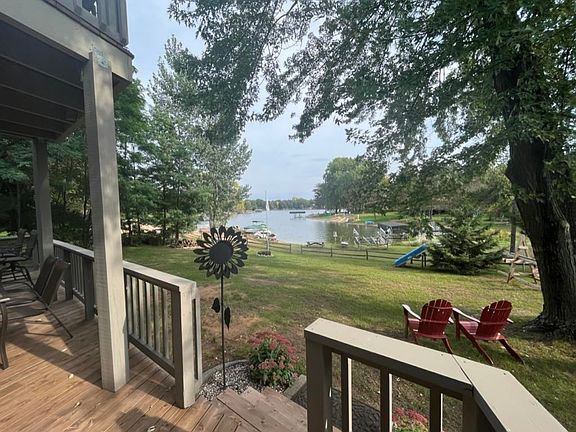 5th image of 987 Wellington Ct