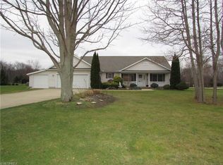4780 Sandstone Ct, Conneaut, OH 44030