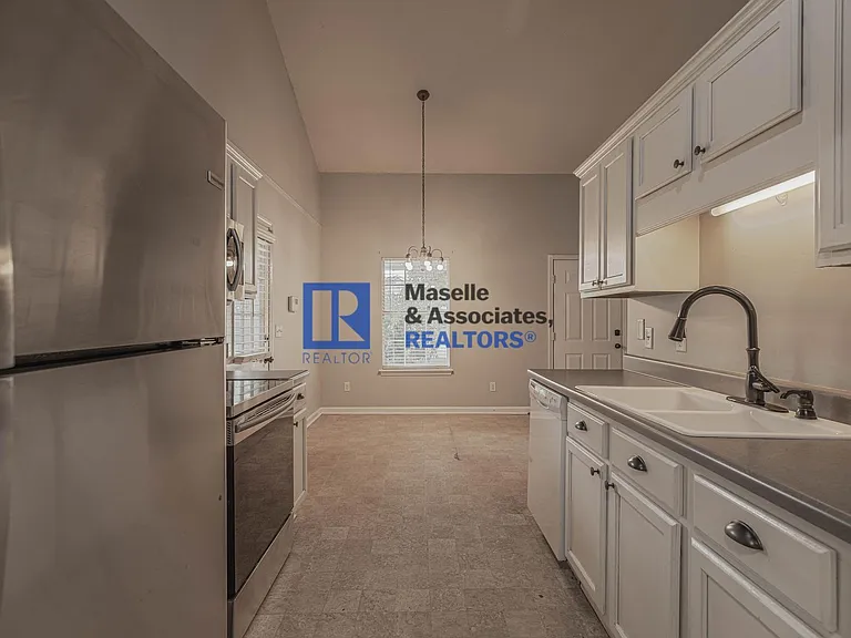 225 McLaurin Dr — Photo 17