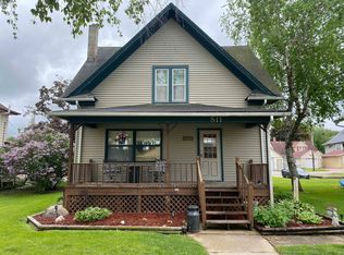 811 E Water St, Decorah, IA 52101