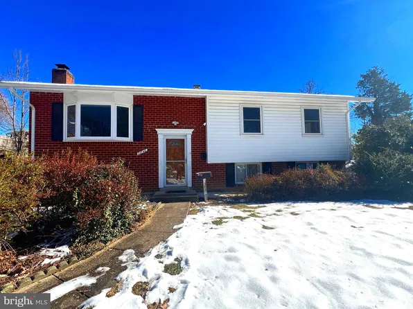 7846 Heritage Dr, Annandale, VA 22003
