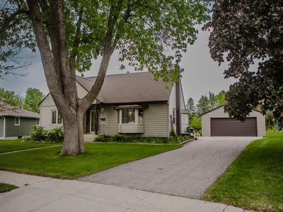 107 Ridge Rd, Morris, MN, 56267