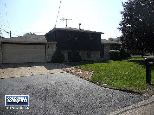 1st image of 8330 W 107th St