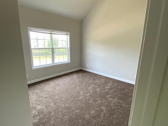 3rd image of 1026 McKenna Dr #E-1
