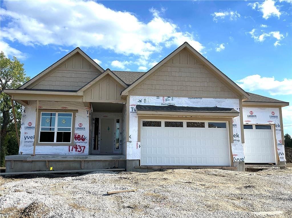 17437 Parkhill St, Overland Park, KS 66221 MLS 2455215 Zillow