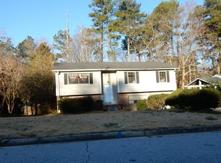 6105 Tina Ln, Rex, GA 30273