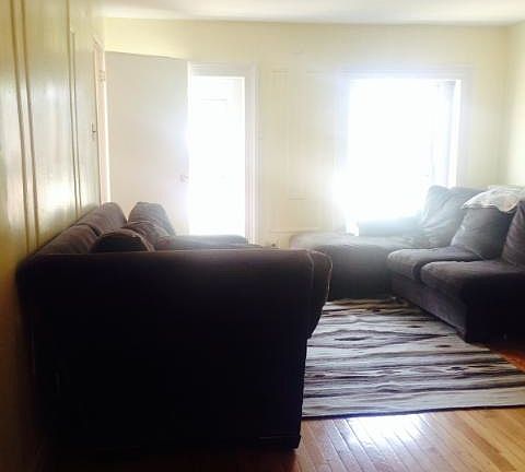 3rd image of 148 Putnam Ave